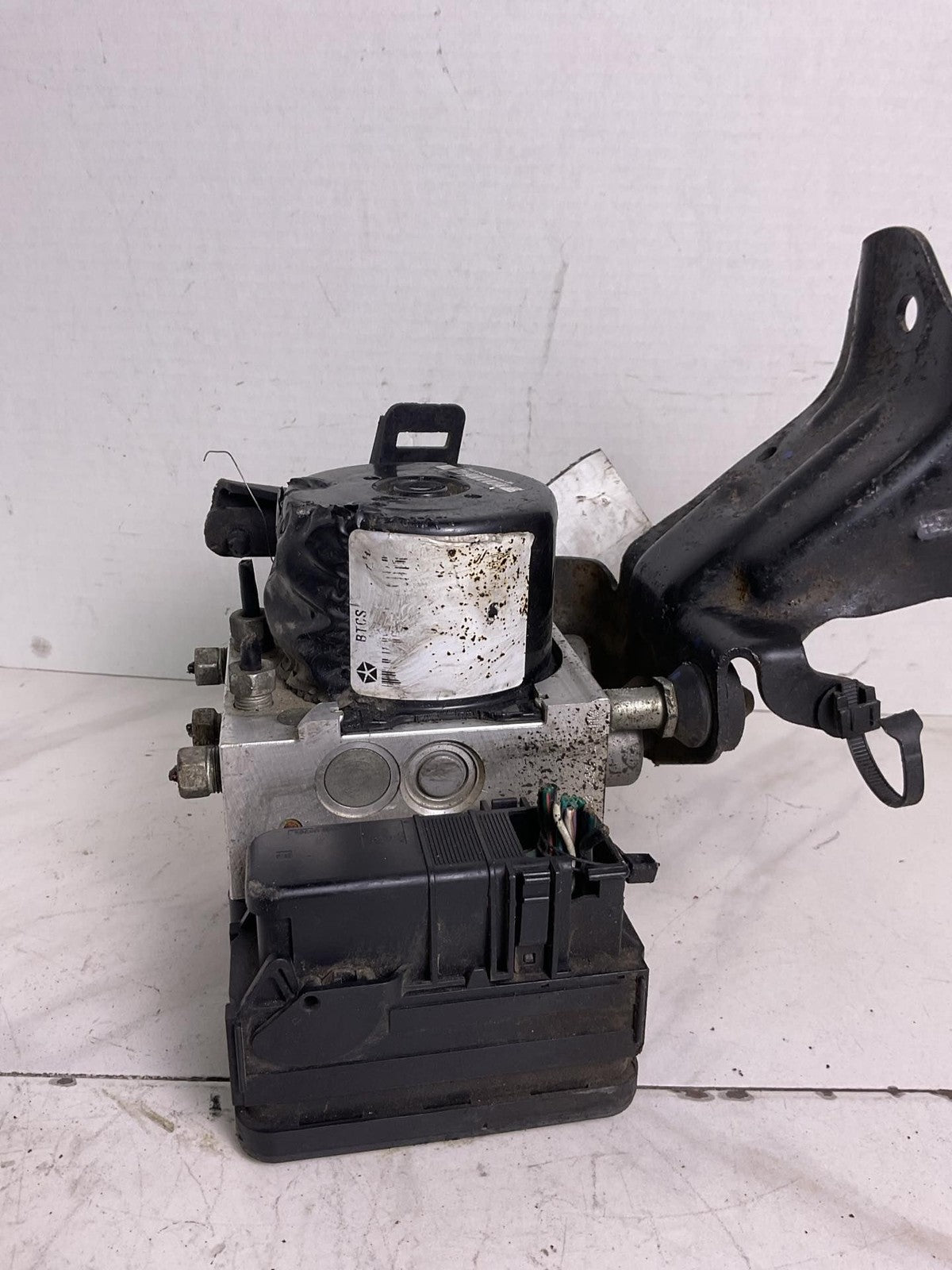 Anti-lock Brake Parts CHRYSLER TOWN CNTRY 05 06 070